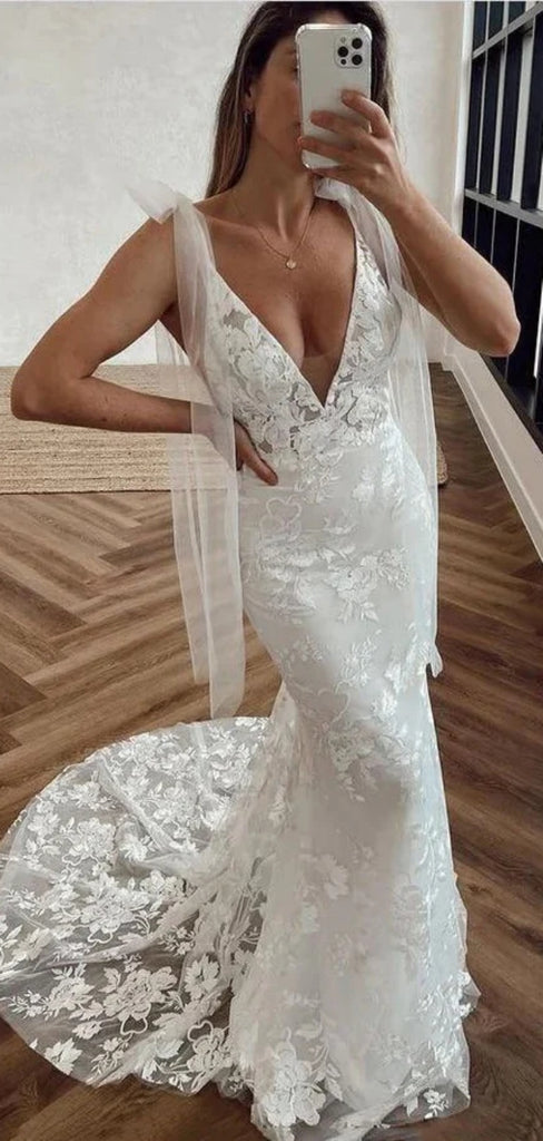 Sexy V-neck Sleeveless Mermaid White Long Lace Wedding Dresses With Trailing, PGW18